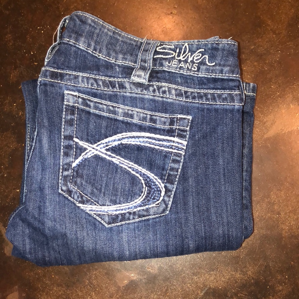 Silver Tuesday 32 short